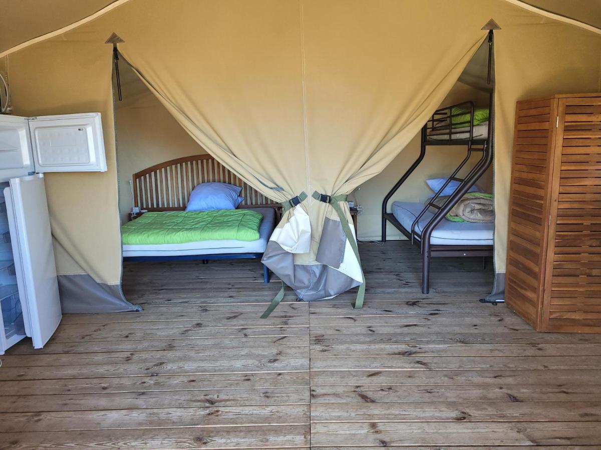 Camping Les Chenes Verts Meschers-sur-Gironde Exterior foto